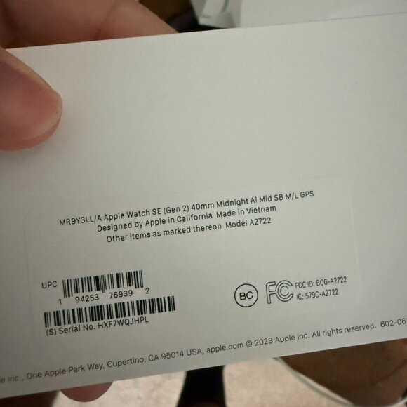 SOLD Apple Watch SE (gen2) 40 mm - Picture 3 of 3